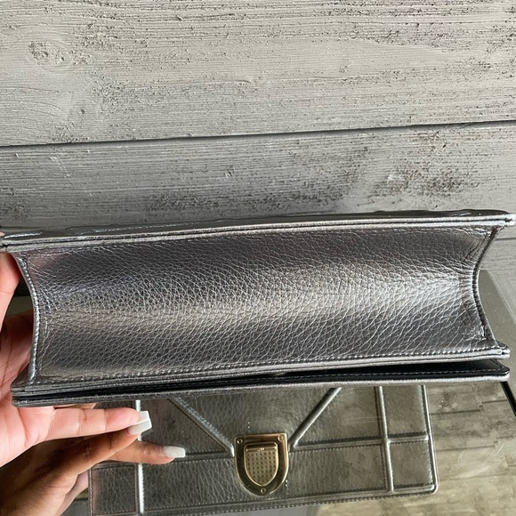 Lady diorama metallic silver calfskin medium with champagne gold hardware! - Picture 6 of 8